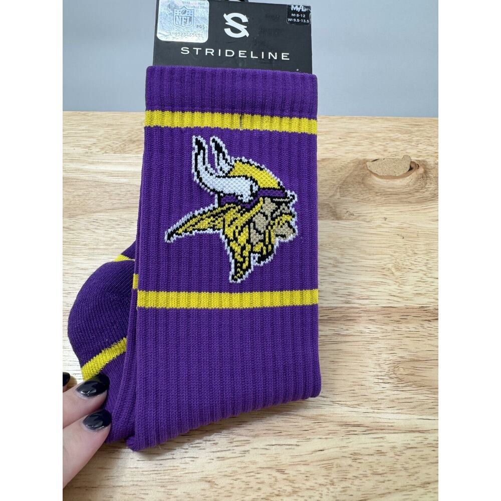 Strideline Knit Crew‎ Socks Adult M/L Purple Minnesota Vikings American Football